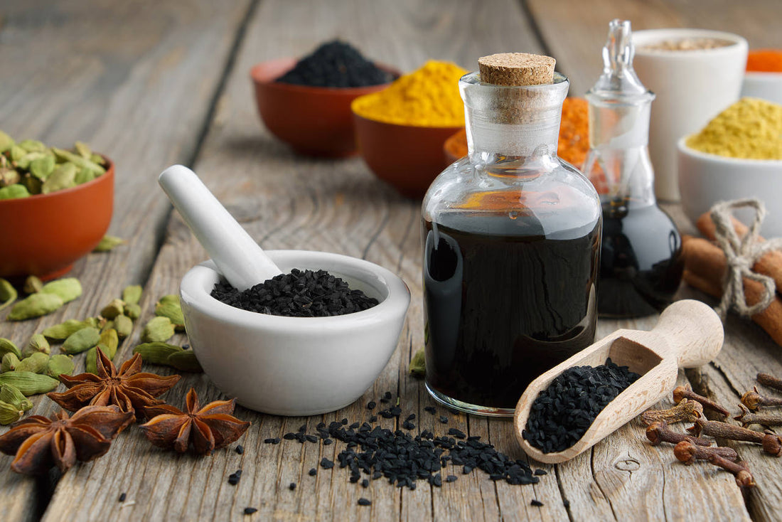 l'huile de nigelle posséde de nombreuses applications médicinales est et un allié indispensables pour vos cheveux