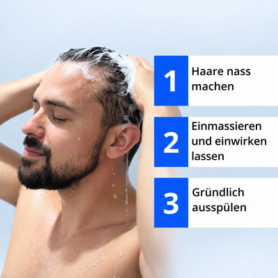 Ein Mann wäscht sich die Haare mit Dr. Balwi Shampoo in drei Schritten: Haare anfeuchten, einmassieren und für eine sanfte Reinigung einwirken lassen, anschließend gründlich ausspülen.
