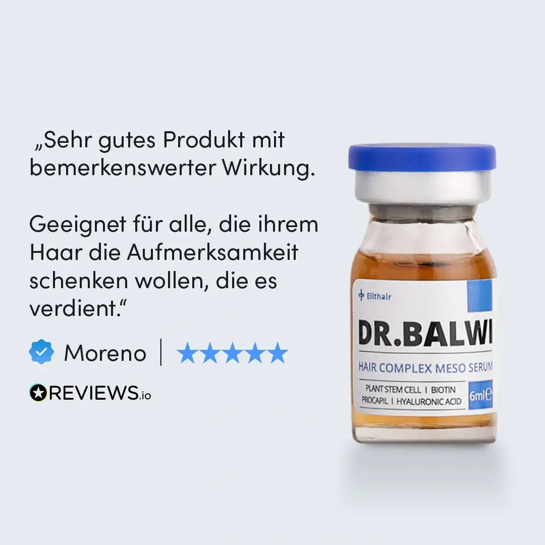 Ein kleines Fläschchen mit der Aufschrift Dr. Balwi Meso Therapie aus dem Dr. Balwi Shop erscheint neben einer deutschen Rezension, in der das Serum für die Förderung des Haarwachstums gelobt und zur Haarpflege empfohlen wird. Es wird eine Fünf-Sterne-Bewertung angezeigt.