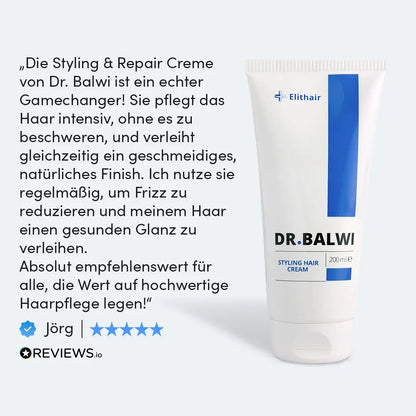 Eine Tube der Styling & Repair Creme von Dr. Balwi Shop steht neben einer deutschen Fünf-Sterne-Rezension, die ihre Wirksamkeit lobt. Die weiße Tube mit blauen Akzenten und dem Dr. Balwi-Logo verspricht geschmeidiges Haar.