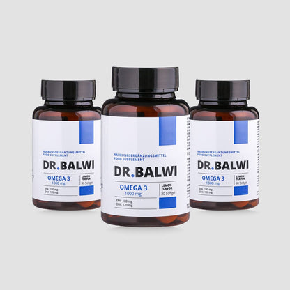 Drei Flaschen shop.elithairtransplant Daily Omega 3 (1000 mg, Zitronengeschmack, 30 Softgelkapseln) sind auf hellgrauem Hintergrund abgebildet. Das Nahrungsergänzungsmittel unterstützt das Haarwachstum und kann Haarausfall reduzieren. Weiße Etiketten zeigen blauen und schwarzen Text.